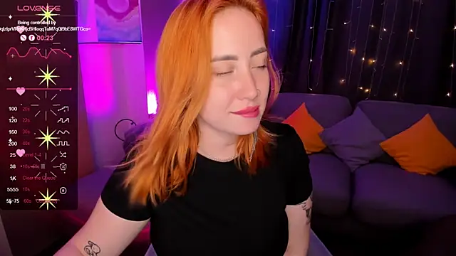deboramoore live cam on StripChat