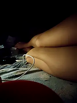 -Tara-a live cam on StripChat