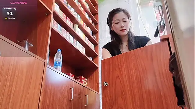 Maneki-nekoo live sex cam