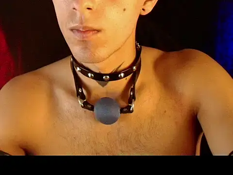 dark_men1 webcam