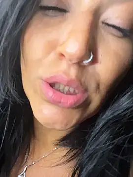 LittleMissEeve live cam