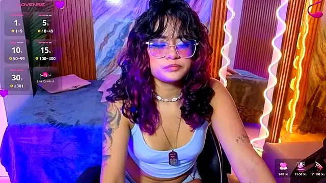 kristen_tay webcam