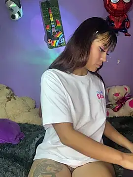 Leyla_collinss_ webcam