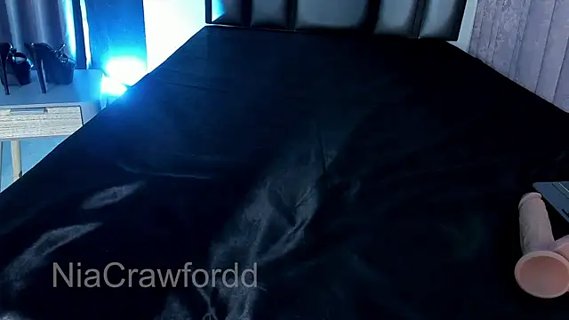 NiaCrawfordd webcam