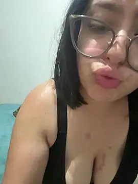 MileyGia webcam