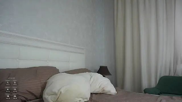 KasiReitan live sex cam