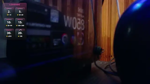 yourcuteneighbourr webcam
