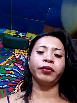 YourHotMenxie18 webcam
