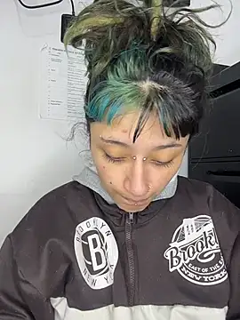 baby_akuma webcam