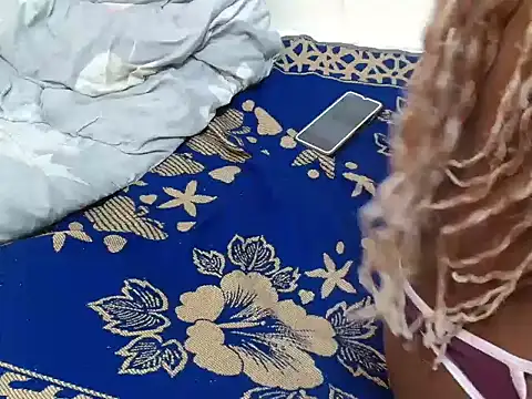 Ruby_luxe01 webcam