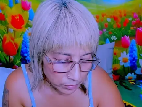 indianroxy webcam