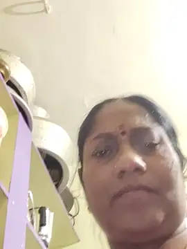 yamini1431 live webcam show