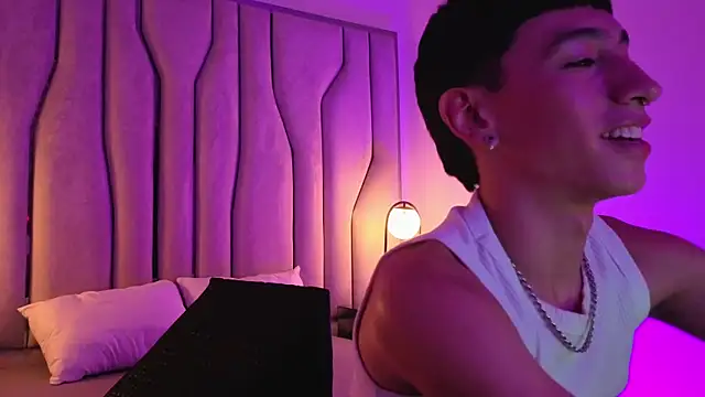 lian_cameron live webcam show