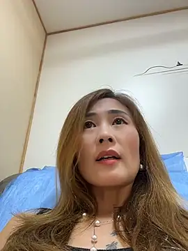 okgirl_23's live cam