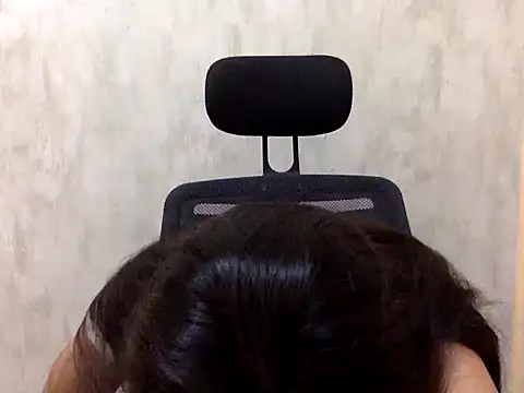 Sexyasianlady19 live cam on StripChat