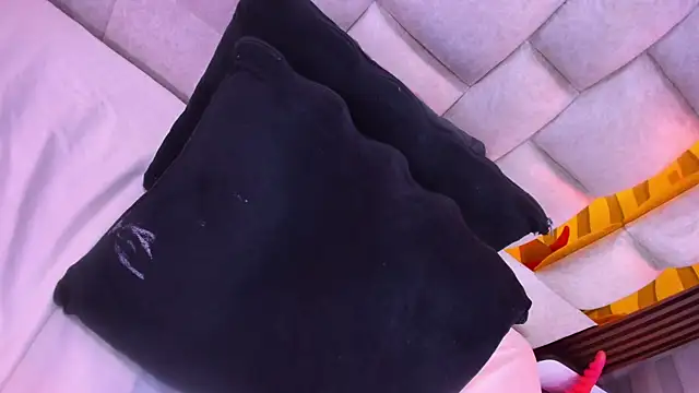 bigass_monic live sex cam