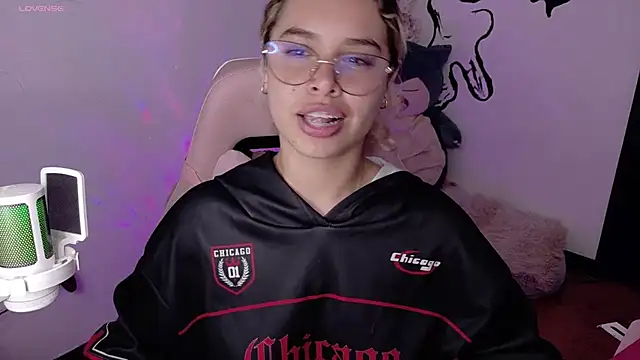 haelycute (F teen) - Show u my hot outfit