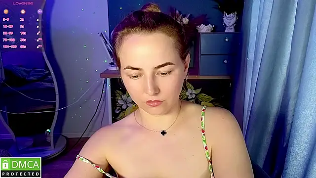 Mira_Mermayd live webcam show