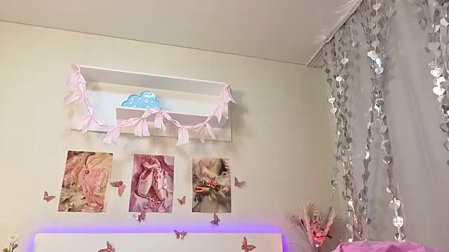 Milly_Lane webcam