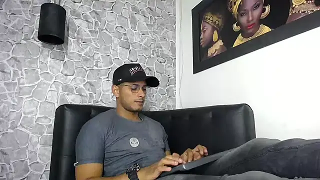 Chris_Dick23 webcam