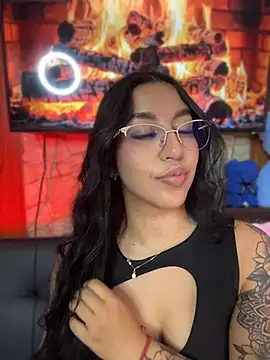 tamara_roberts1 - Tamara_Roberts1's free webcam - UK Sex Cams