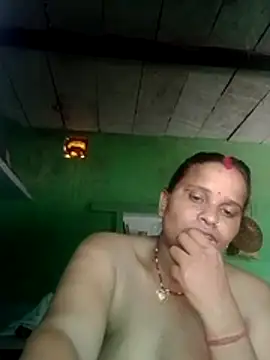 Shivani09900 live webcam show