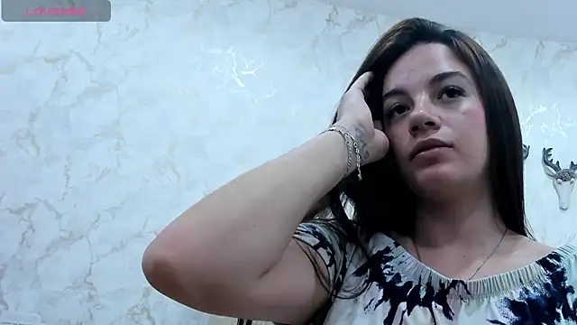 ThiiaraBrown webcam