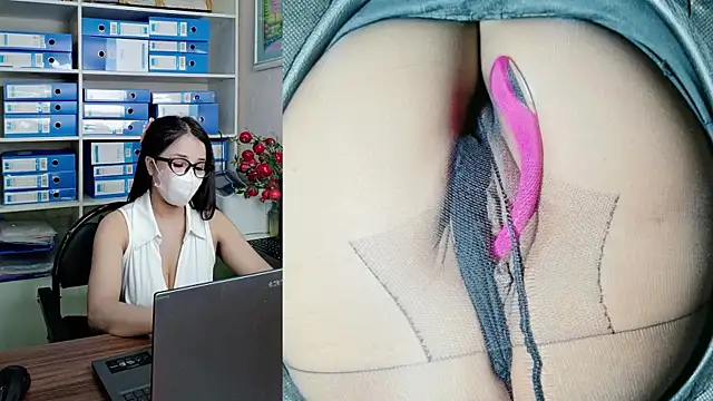 Julie-Rosee webcam