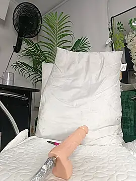 KIannaNicole live webcam show