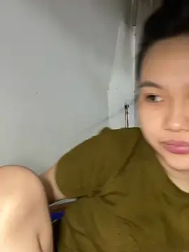 Almira6868 webcam
