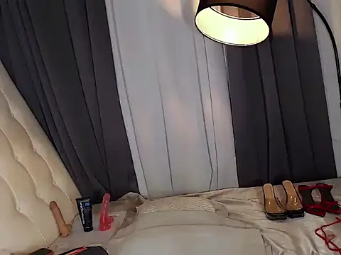 Foxxy_Barbie webcam