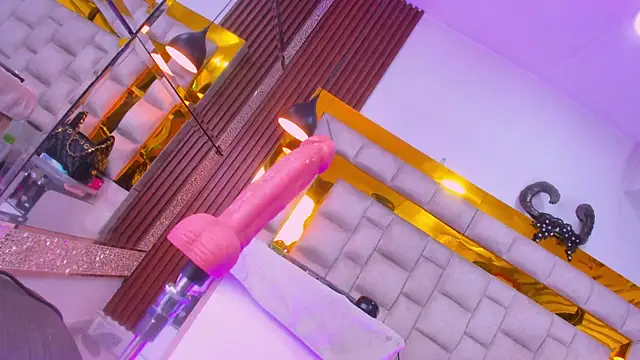 bigass_monic live sex cam