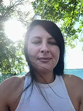 AlishyaJoi live cam on StripChat
