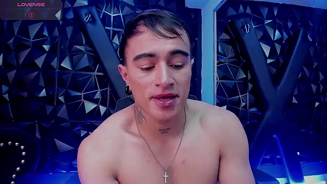 LiamDeeps webcam