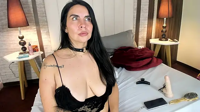 Hannah_Cross live webcam show