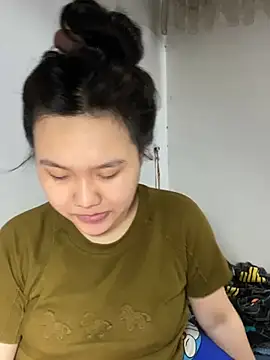 Almira6868 webcam