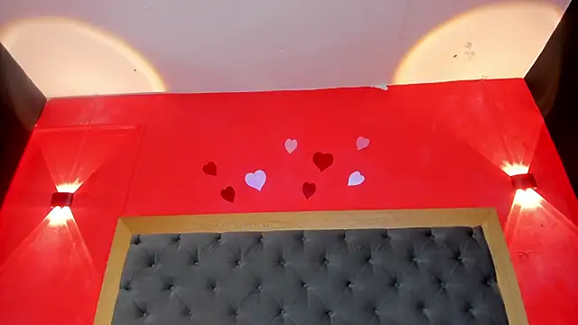 YayaHilton webcam