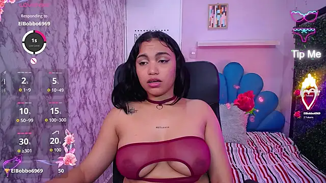 valeria_martinez19 live cam on StripChat