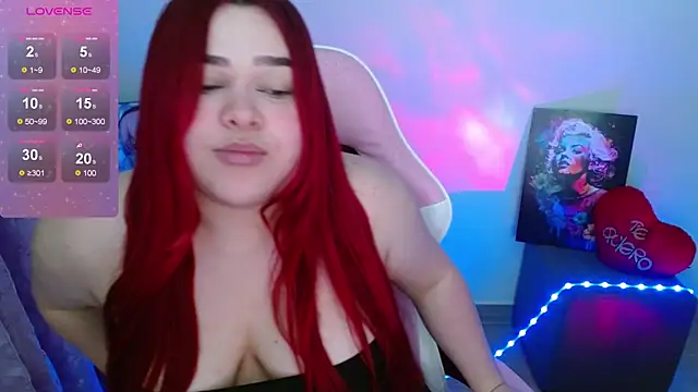 Dannie_sofie1 live cam on StripChat