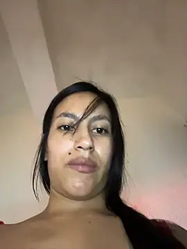 Rouse_Wild live cam on StripChat