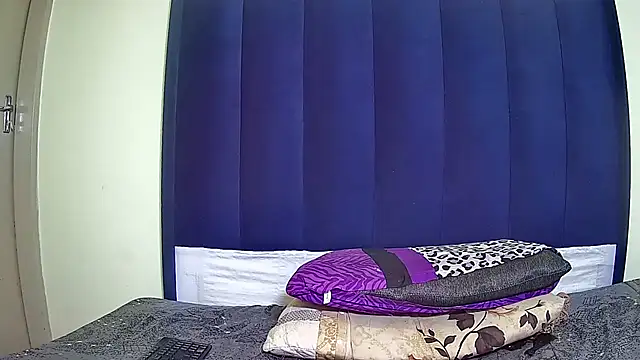 AngelinaX01 live cam on StripChat