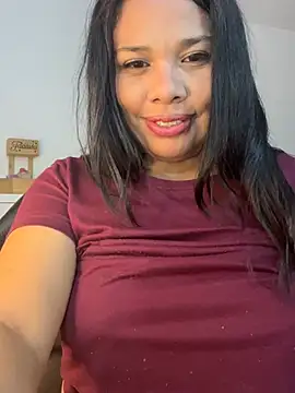 Rashell1_Queen webcam