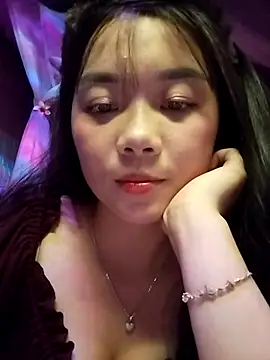 baa-bee22 (F teen) - Hij