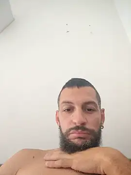Lebarbu69020 live cam on StripChat