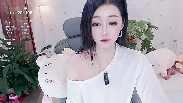 yaoyao-baby520 live webcam show
