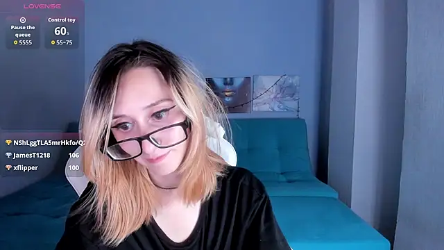 college_girl_18 - College_Girl_18's free webcam - UK Sex Cams