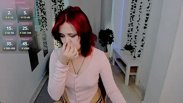Alexa_Lexi_ live cam on StripChat