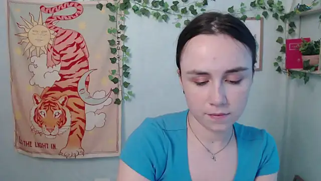 VeryVeryVeryShy_ live cam on StripChat