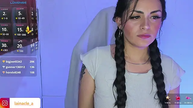 _onlylaiii_ live cam on StripChat
