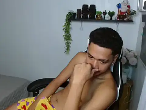 curlyasian_njxx - Curlyasian_njxx's free webcam - UK Sex Cams